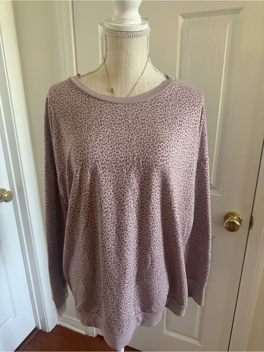 Mondetta Mauve Leopard-Print Long Sleeve Sweatshirt